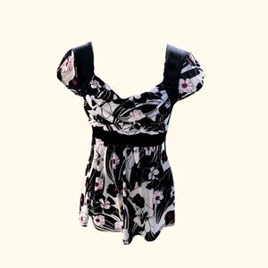 Hot Tempered Women's Black and White Floral Babydoll Top Size S